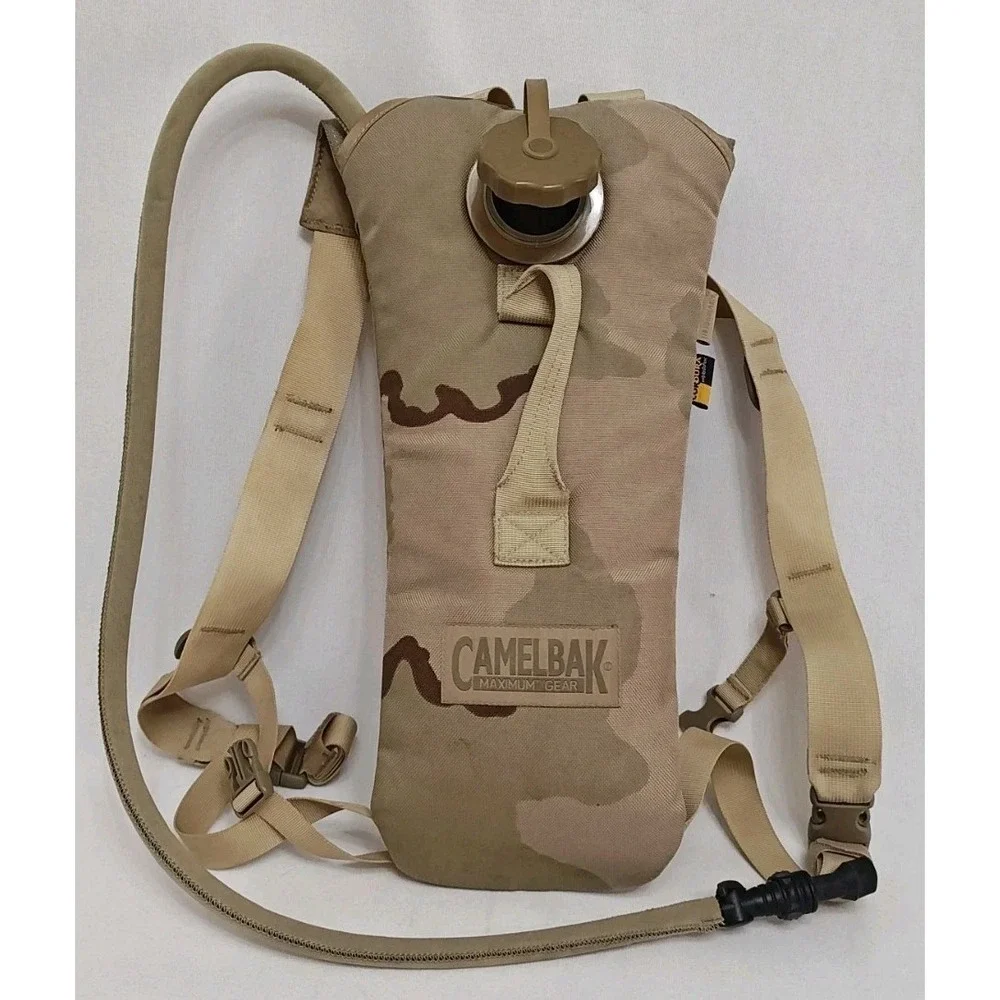 Camelbak Thermobak 2L Desert Camouflage Brown Tan Hydration Pack Hiking Outdoors